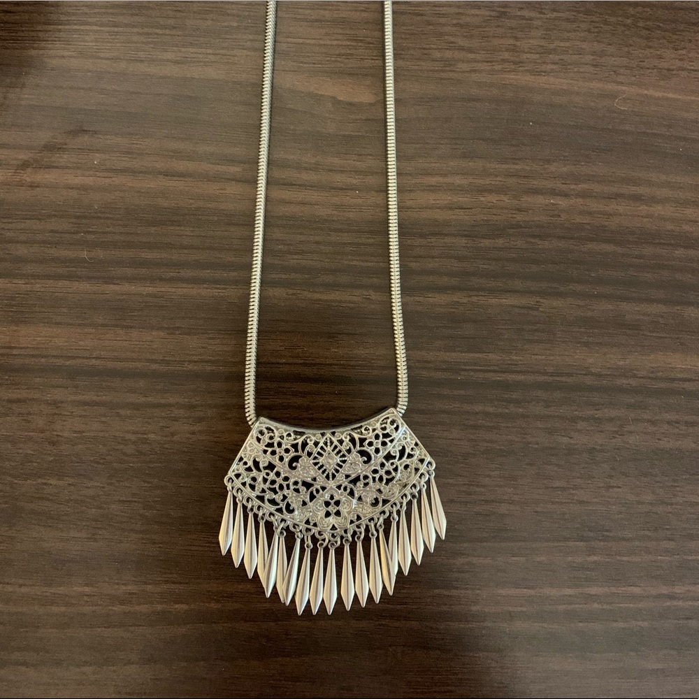 Silver statement necklace - Picture 2 of 2